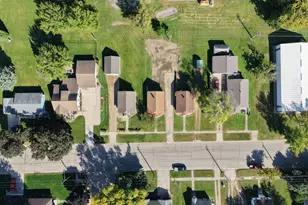 320 Dupont Ave NW, Renville, MN 56284 - Photo 34