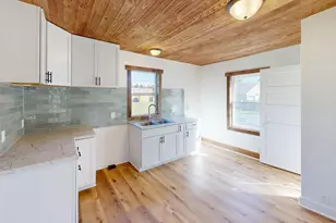 320 Dupont Ave NW, Renville, MN 56284 - Photo 6