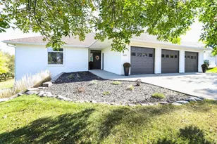 3601 Pebble Hills Dr, Fergus Falls, MN 56537 - Photo 1