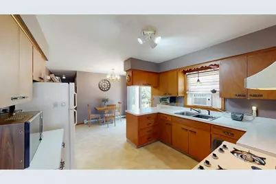 2418 W Main Street, Albert Lea, MN 56007 - Photo 6