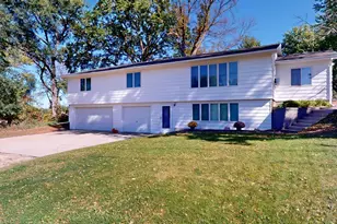 2418 W Main St, Albert Lea, MN 56007 - Photo 1