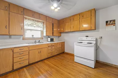 200 1st Street SE, Eitzen, MN 55931 - Photo 8