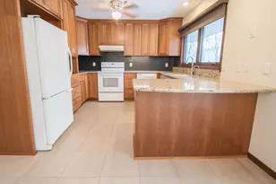 9350 Barnes Ave, Inver Grove Heights, MN 55077 - Photo 4