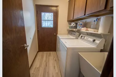 9350 Barnes Avenue, Inver Grove Heights, MN 55077 - Photo 14