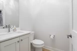 5840 Prestwick Ct, Excelsior, MN 55331 - Photo 14