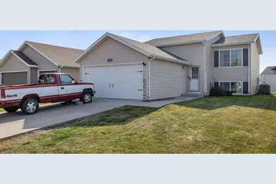 3001 32nd Avenue S, Moorhead, MN 56560 - Photo 1