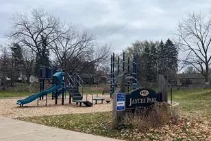 2816 Hillsboro Ave N, New Hope, MN 55427 - Photo 22