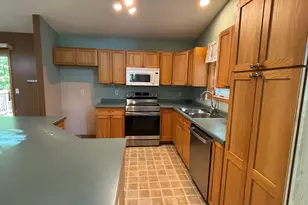 322 Oriole Ave N, Thief River Falls, MN 56701 - Photo 8