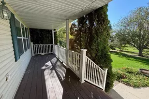 322 Oriole Ave N, Thief River Falls, MN 56701 - Photo 34