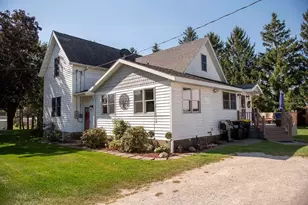 114 Fillmore Street E, Wykoff, MN 55990 - Photo 2