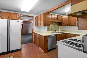 1942 Eddy St, Hastings, MN 55033 - Photo 10