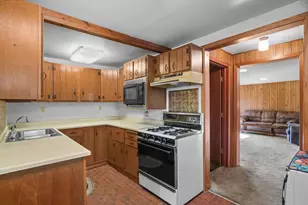 1942 Eddy St, Hastings, MN 55033 - Photo 10