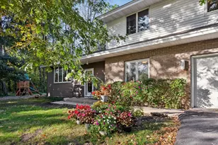 18111 Ixonia Ave, Lakeville, MN 55044 - Photo 2