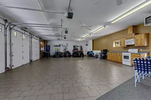 25399 Daventry Rd, Paynesville, MN 56362 - Photo 18