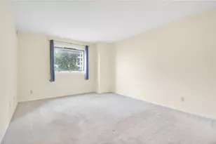 66 9th St, Saint Paul, MN 55101 - Photo 14