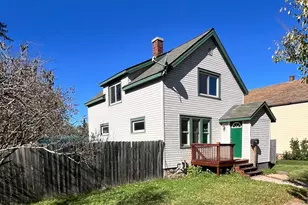 1129 16th Ave E, Hibbing, MN 55746 - Photo 10