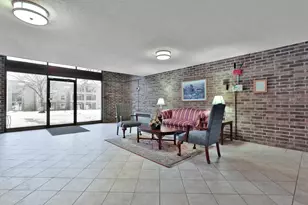 2220 Midland Grove Rd, Roseville, MN 55113 - Photo 20