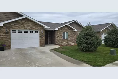 1615 30th Street NW #29, Bemidji, MN 56601 - Photo 2