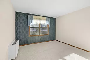 10113 W 34th St, Hopkins, MN 55305 - Photo 18