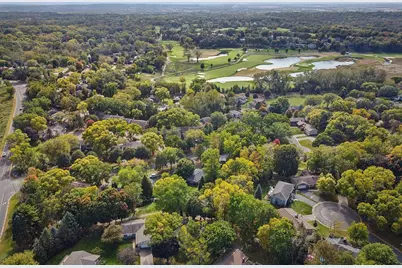 10521 Lake Fall Drive, Eden Prairie, MN 55347 - Photo 58