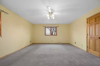 10521 Lake Fall Drive, Eden Prairie, MN 55347 - Photo 30