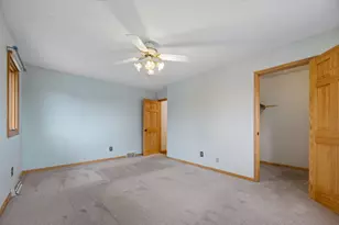 10521 Lake Fall Dr, Eden Prairie, MN 55347 - Photo 32