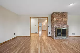 10521 Lake Fall Dr, Eden Prairie, MN 55347 - Photo 44