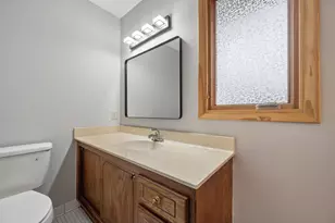 10521 Lake Fall Dr, Eden Prairie, MN 55347 - Photo 36