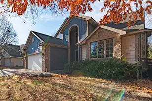 11139 Blazingstar Ct, Champlin, MN 55316 - Photo 2