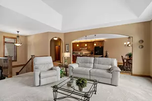 2269 Wildwood Dr, Shakopee, MN 55379 - Photo 8