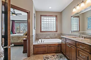 2269 Wildwood Dr, Shakopee, MN 55379 - Photo 24