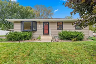 616 Hattie Ln, Woodbury, MN 55125 - Photo 1