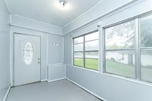 107 4th Ave NE, Dodge Center, MN 55927 - Photo 6