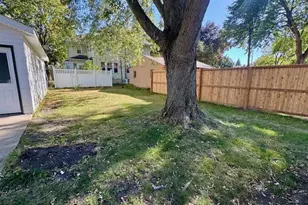 1304 7th Ave, Worthington, MN 56187 - Photo 6