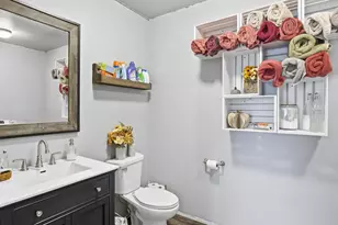 39067 336th St, Le Sueur, MN 56058 - Photo 8