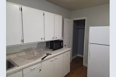 935 Case Avenue, Saint Paul, MN 55106 - Photo 8