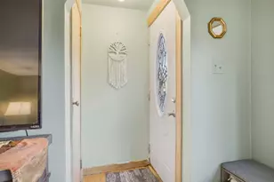 1123 Adams Ave, Eveleth, MN 55734 - Photo 12