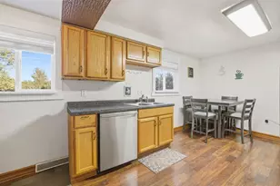 1123 Adams Ave, Eveleth, MN 55734 - Photo 24