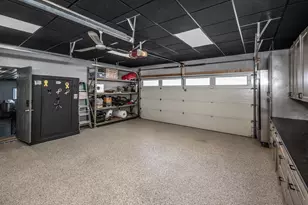 9945 Justen Trail N, Saint Paul, MN 55115 - Photo 38