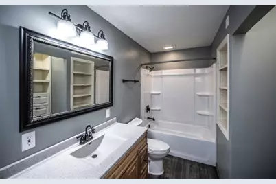 9945 Justen Trail N, Saint Paul, MN 55115 - Photo 18