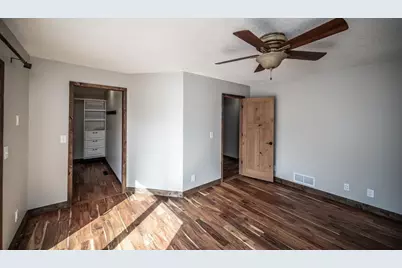 9945 Justen Trail N, Saint Paul, MN 55115 - Photo 14