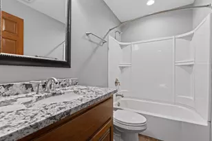 5005 Scenic Oak Dr SW, Rochester, MN 55902 - Photo 26