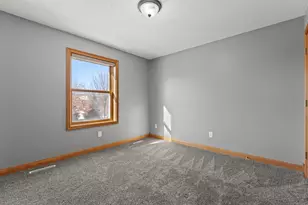 5005 Scenic Oak Dr SW, Rochester, MN 55902 - Photo 18
