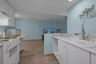 1039 Fillmore Cir NE, Fridley, MN 55432 - Photo 16