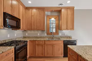 3810 W 31st St, Minneapolis, MN 55416 - Photo 10