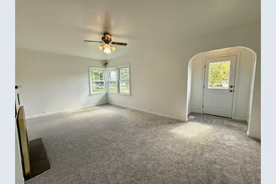 1715 SE Marshall Street, Albert Lea, MN 56007 - Photo 6