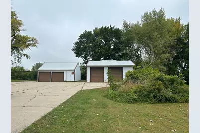 321 Highway 7 E, Hutchinson, MN 55350 - Photo 2