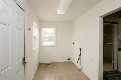 321 Highway 7 E, Hutchinson, MN 55350 - Photo 10