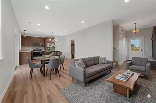 809 Viburnum St, Belle Plaine, MN 56011 - Photo 12