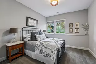 425 Carpenters Pt, Wayzata, MN 55391 - Photo 90